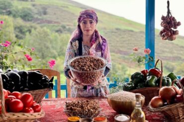 Stuffed Eggplant & Pepper Delight | Vegan Recipe with Walnuts & Hazelnuts