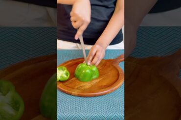 Best way to cut Capsicum | Easy and Quick Bell Pepper hack | #viral #kitchenhack #shorts #viral