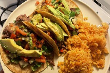 Cecina tacos w/ red rice for dinner!