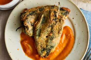 Can someone help me make Chili Rellenos?