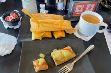 Unos deliciosos tamalitos,con su respectivo cafecito.