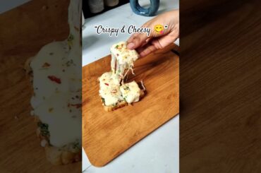 Min Chilli Garlic Bread 😍 | Crispy, Cheesy & Easy Recipe” #food  #youtubeshorts