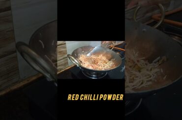 Chilli Garlic Noodles 🍜|| Chowmin Recipe