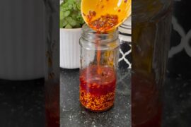 Viral chilli oil recipe at home!! #shorts #zaikaezaayka