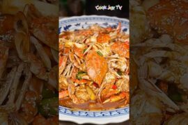 Spicy Chili Crab | Bold & Flavor-Packed Seafood Recipe #shorts #amthuc #cookjoy #cooking #cook