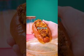 Making SONIC THE HEDGEHOG'S CHILI DOG from the MOVIE?!