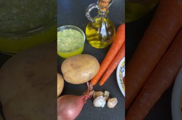 Cilantro 🌿 The Herb That Takes Vegetarian Chili to the Next Level! #Shorts