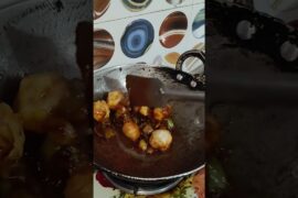 Street style chilli🌶️ momos #indianfood #food #shorts #cooking #youtubeshorts #viral #trendingshorts