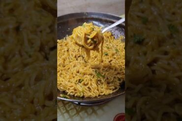 If You Love Garlic, YOU NEED THIS! | Spicy Chilli Garlic Maggi 🔥