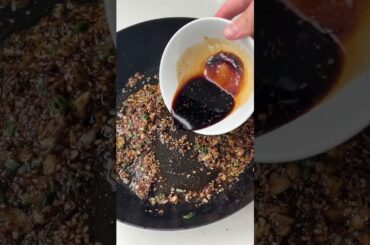 One-Pan Peanut Chili Beef Noodles
