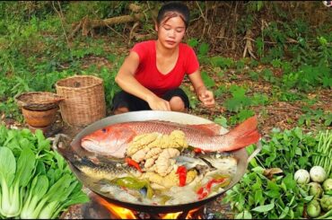Cooking Huge Fish Eggs with Spicy Chili Recipe 😱 🔥 Fresh Fish Mukbang in Nature