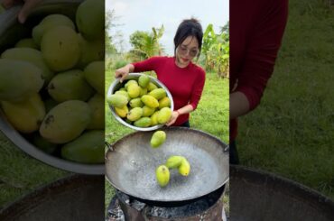 Cooking yummy mango with chili sauce recipe