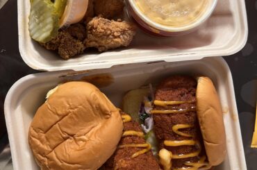 Dave hot chicken