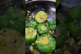 Bharwan Shimla Mirch Recipe | Easy Veggie Noodles at Home #cooking #bharwashimlamirch #trending