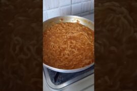 Day 30/100 Chilli Garlic Maggi Recipe 😍❤️ #viralshorts #trending #yum #maggirecipe #shorts