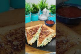 Cheese Chilli Sandwich🔥🧀 Crispy + Spicy Cheese Pull! #shorts #sandwich #cheese #cheesechillisandwich
