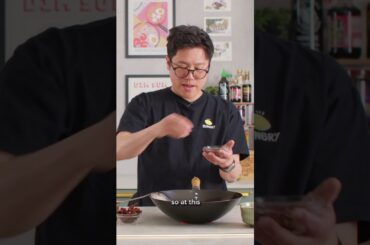 Take your hot pot to the next level with this chilli & Garlic oil🔥 #asiancooking #hotpot