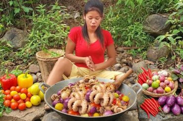 Survival Skill: 🌶️🐙Spicy Octopus Hot Chili Mukbang |  Octopus Recipe Cooking & Eating!