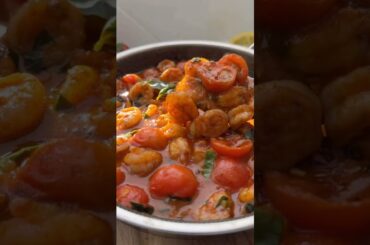CHILLI, BASIL & CHERRY TOMATO PRAWNS. Recipe #shorts #food #recipes #foru #cooking #seafood