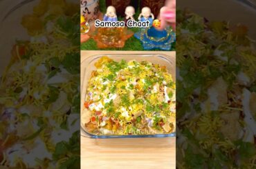 Samosa Chaat 🥰| Chole Samose #shorts #samosa #snacks #chaat #samosachaat #recipe #streetfood #food