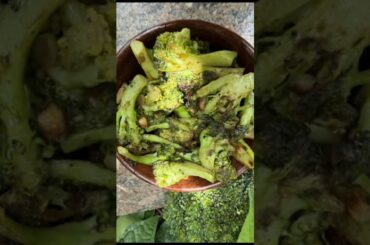No More Boring Broccoli! Try This Garlic Pepper Broccoli Fry 🥦