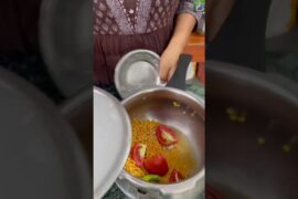 Patta Milagai Sambhar / Dried Red chili Sambhar