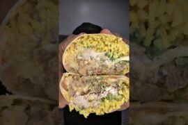 Chili Verde Carnitas Burrito 😋🌯 #foryou #carnitas #burrito #bombfood #recipes #trythis