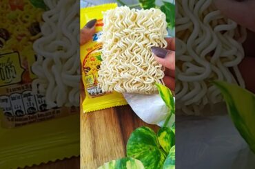 Garlic Chilli Maggi 🌶️🧄 | 2-Minute Spicy Maggi Recipe | Easy & Tasty #shorts #maggi #foodshorts