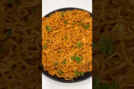 Spicy chilli garlic maggi 🤤 #maggi#trendingshorts#viralvideos#ytshorts#shortvideo#maggie#easyrecipe