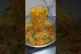 Spicy Chilli Maggie 🌶️🍜🌶️ | Esay & Quick Comfort Recipe | #viral #maggi #shorts #shortsfeed #food