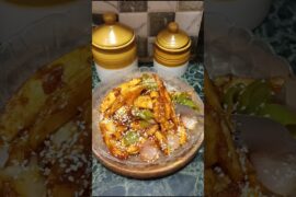 10 मिनट में बनाएं Crispy Chilli Potato | Easy Snack Recipe#shortsfeed #eveningsnacks #viralvideo