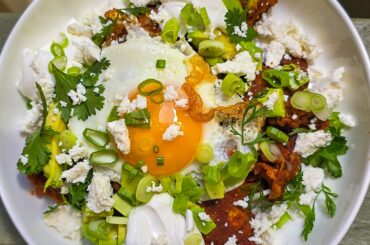 Enfrijolada Chilaquiles