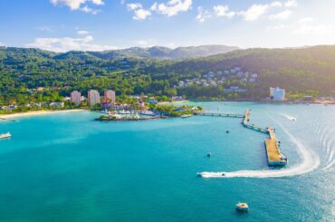 Ocho Rios: I Went to Jamaica to Drink Rolling Stones Rum and Eat the Best Vegan Food in North America