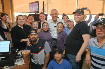 Obama makes 'amazing surprise' stop at Texas taco joint