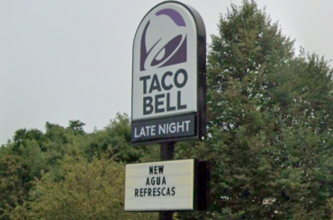 Sign for Taco Bell