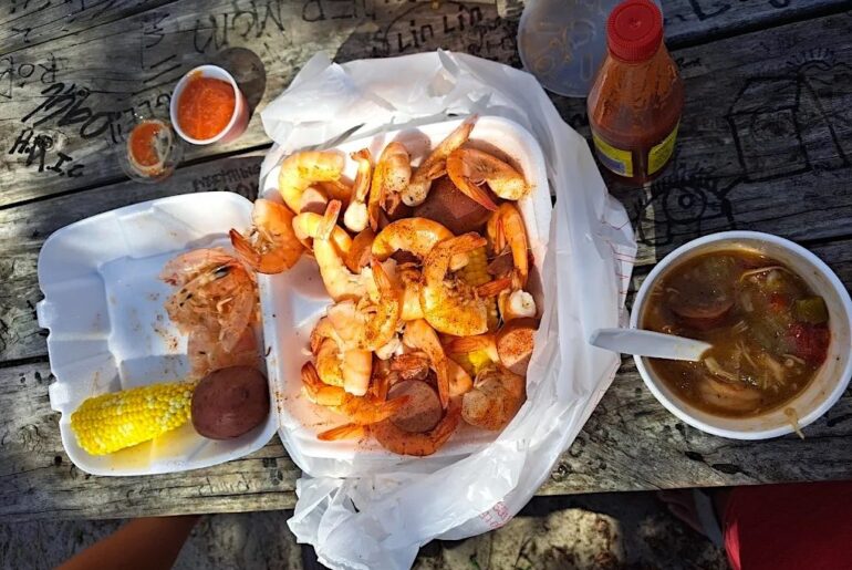 Yelp’s No. 1 Seafood Spot in Florida Is a Cash-Only Shack