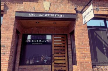 Kelowna steakhouse opens its doors to wildfire evacuees