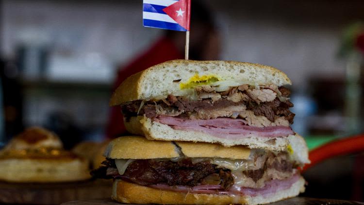 Que Rico Cuban Cafe to close after nearly 2 decades