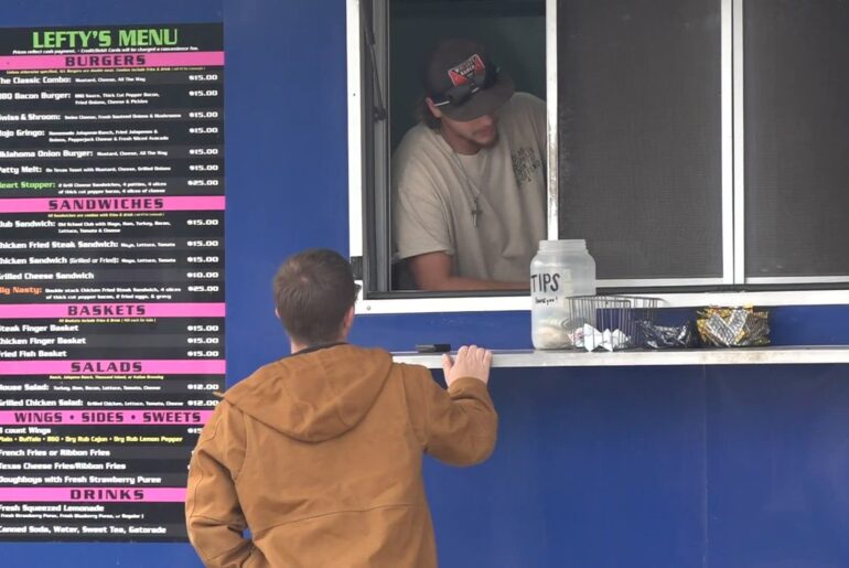 'I think it would help' | Texas food truck businesses get boost with new statewide permit law starting July 1