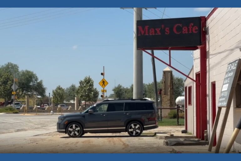 Floodwaters invaded this beloved Texas restaurant. What happened next stunned the owner.