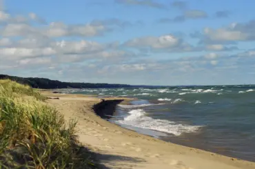 Explore Harbor Country MI: Top Spots, Dining & Stays Guide