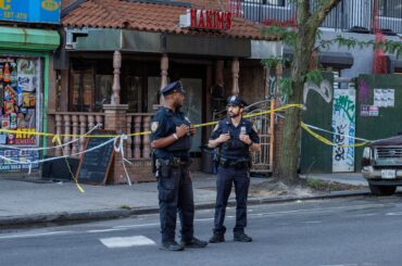 17-year-old boy dies after gunman shoots him in head near teen hangout