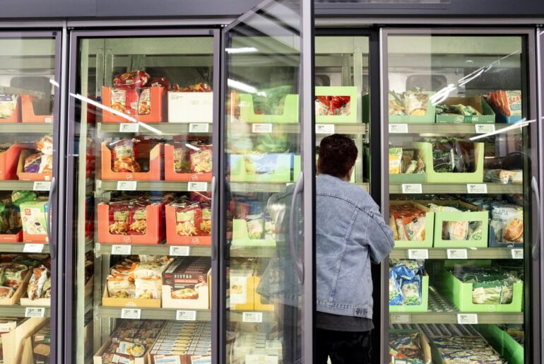 SNAP food assistance cutoffs begin Friday in Illinois — what you need to know