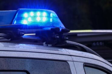 Suspected burglar found stuck in Waukegan restaurant vent, police say