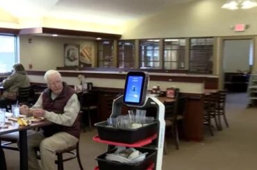 ‘They’re awesome’: Golden Corral restaurant has two robotic workers