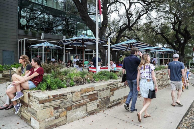 Popular Austin seafood restaurant closes indefinitely after fire