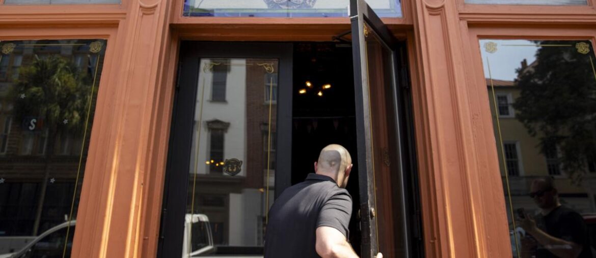 Yelp and Lyft name Charleston the No. 2 foodie city in 2026