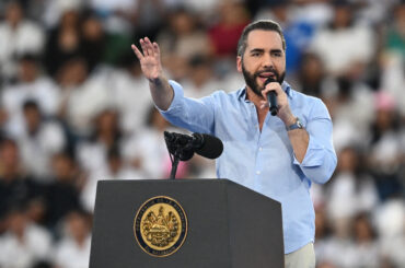 EL SALVADOR-POLITICS-EDUCATION