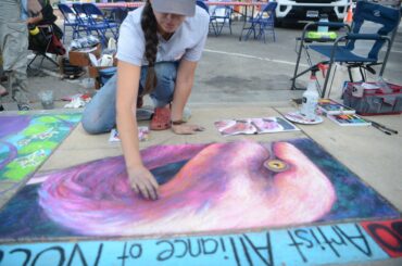 Pastels on 5th raises money for domestic violence prevention nonprofit