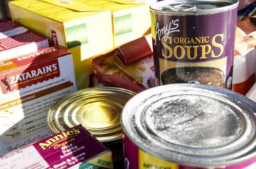 Plainfield rallies to fight hunger with community food drive – Shaw Local